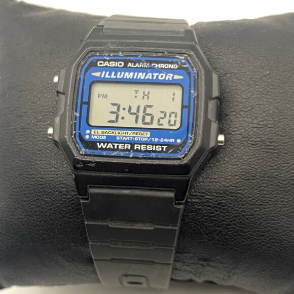 Casio Black Tone F-105 Digital Alarm Stopwatch Watch Working New Battery - Picture 1 of 6